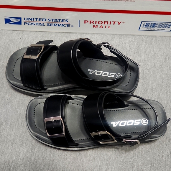 SODA Chunky Platform Wedge Black Faux Leather Buckle Strappy Sandals Heels Shoes - Picture 3 of 13